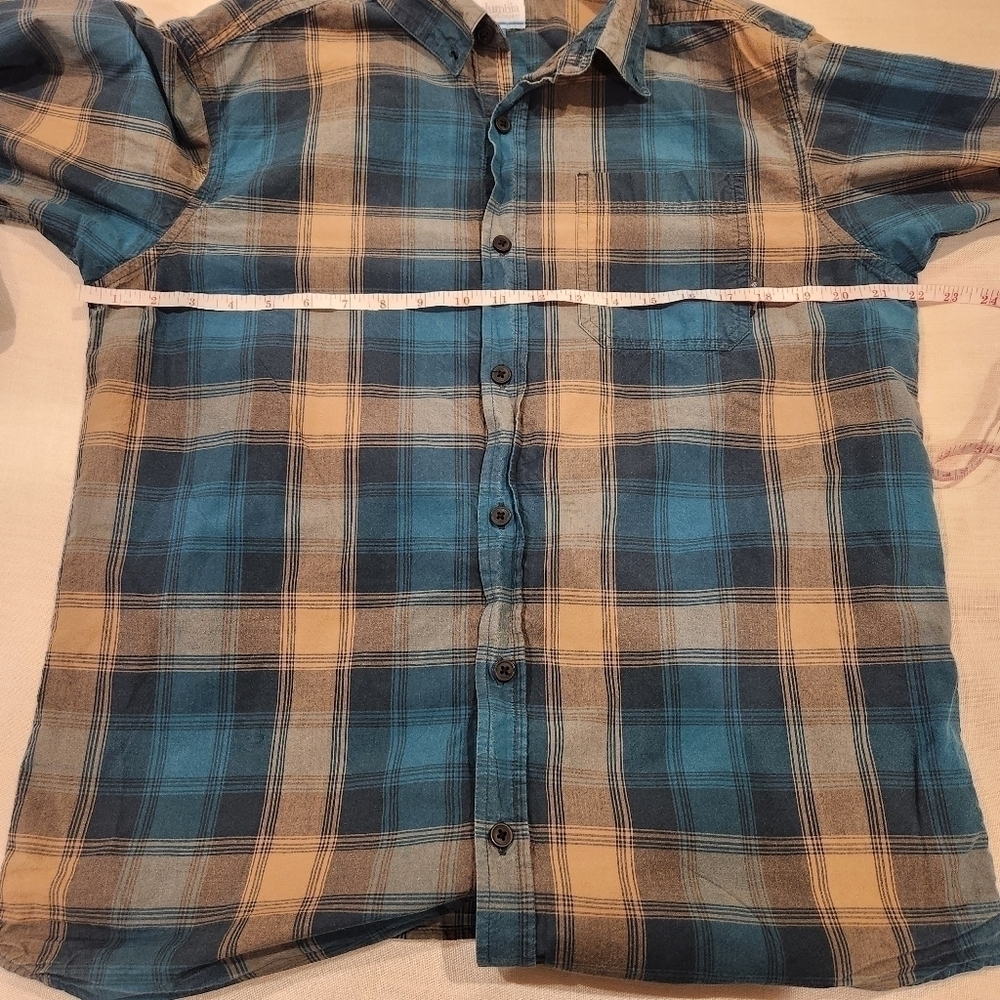 Columbia men's 100% cotton plaid button down - Picture 9 of 9